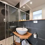 Ponte Di Tappia 4*